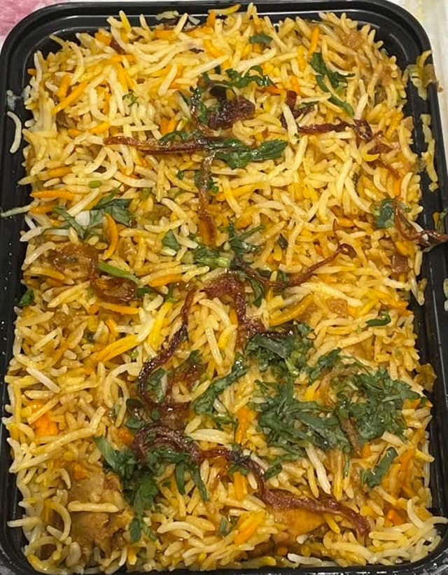CHICKEN BIRYANI.